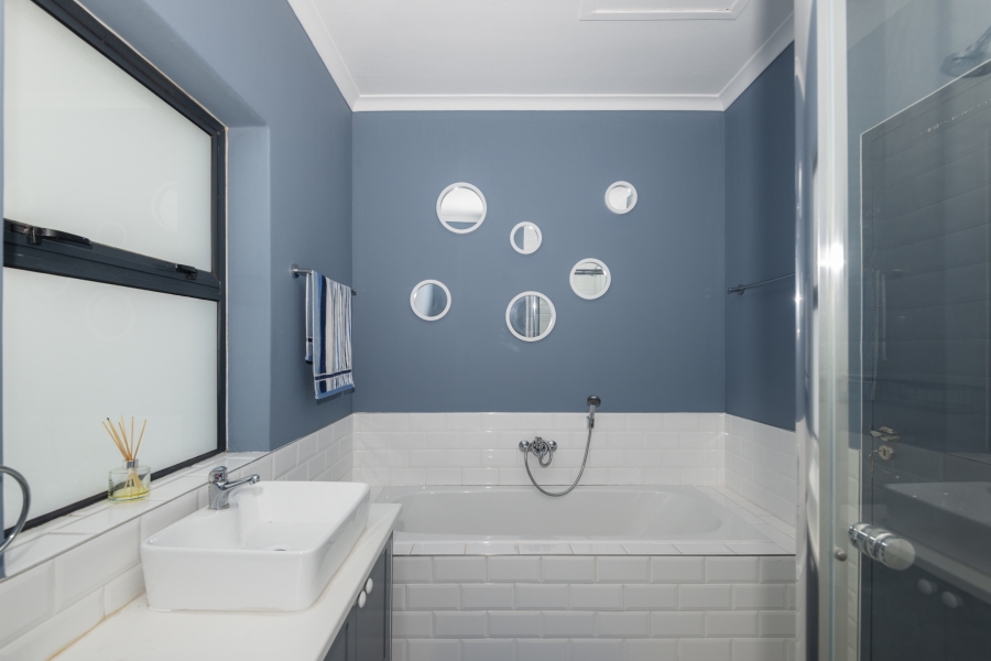 4 Bedroom Property for Sale in Country Club Western Cape